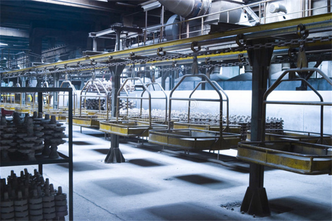 油液監(jiān)測(cè)儀器是用于監(jiān)測(cè)和分析各種潤(rùn)滑油、液壓油、傳動(dòng)油和其他工業(yè)油液的工具。這些儀器可以用于檢測(cè)油液的化學(xué)成分、污染物、酸堿度、粘度和其他參數(shù)，以幫助確保機(jī)械設(shè)備的正常運(yùn)行和維護(hù)。